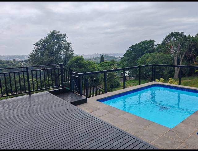 4 BEDROOM HOUSE FOR SALE IN BEREA WEST